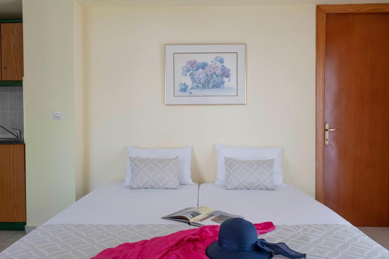 Aristides Hotel Fourka Extérieur photo