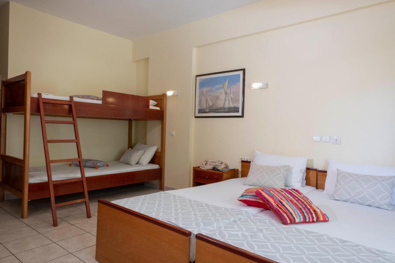Aristides Hotel Fourka Extérieur photo