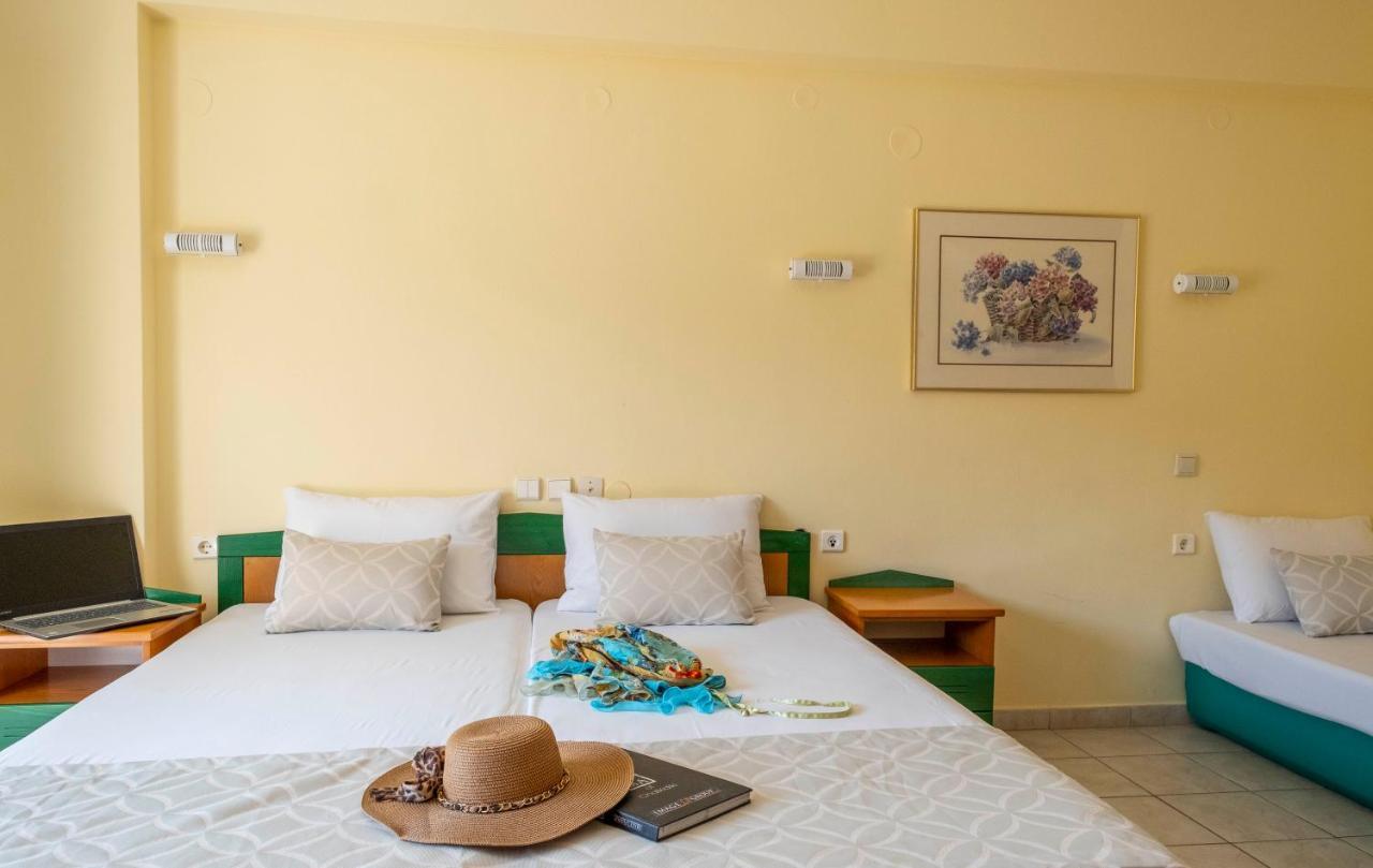 Aristides Hotel Fourka Extérieur photo