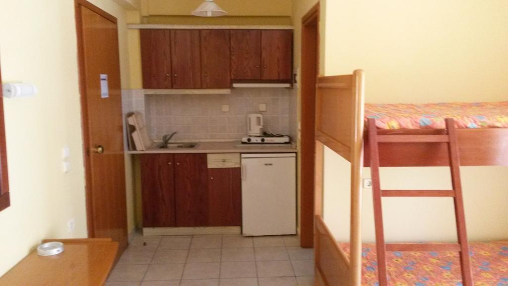 Aristides Hotel Fourka Chambre photo