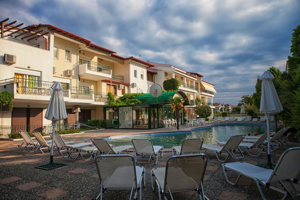 Aristides Hotel Fourka Extérieur photo